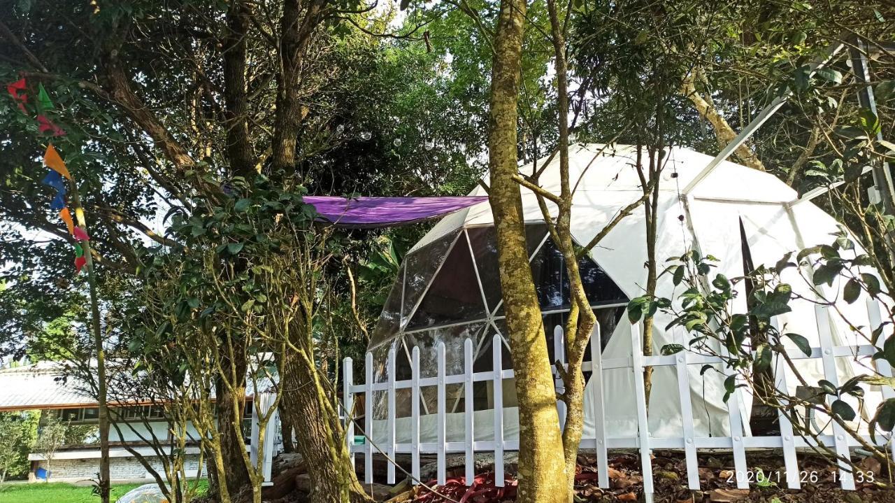 Sky Lounge B&B Zhushan Exterior foto