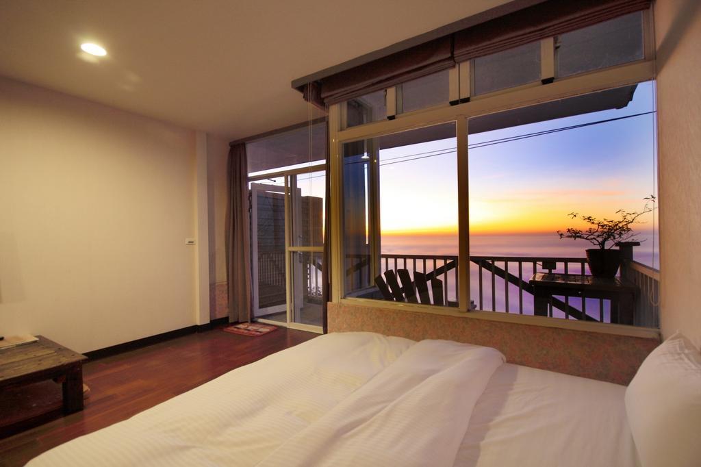 Sky Lounge B&B Zhushan Exterior foto