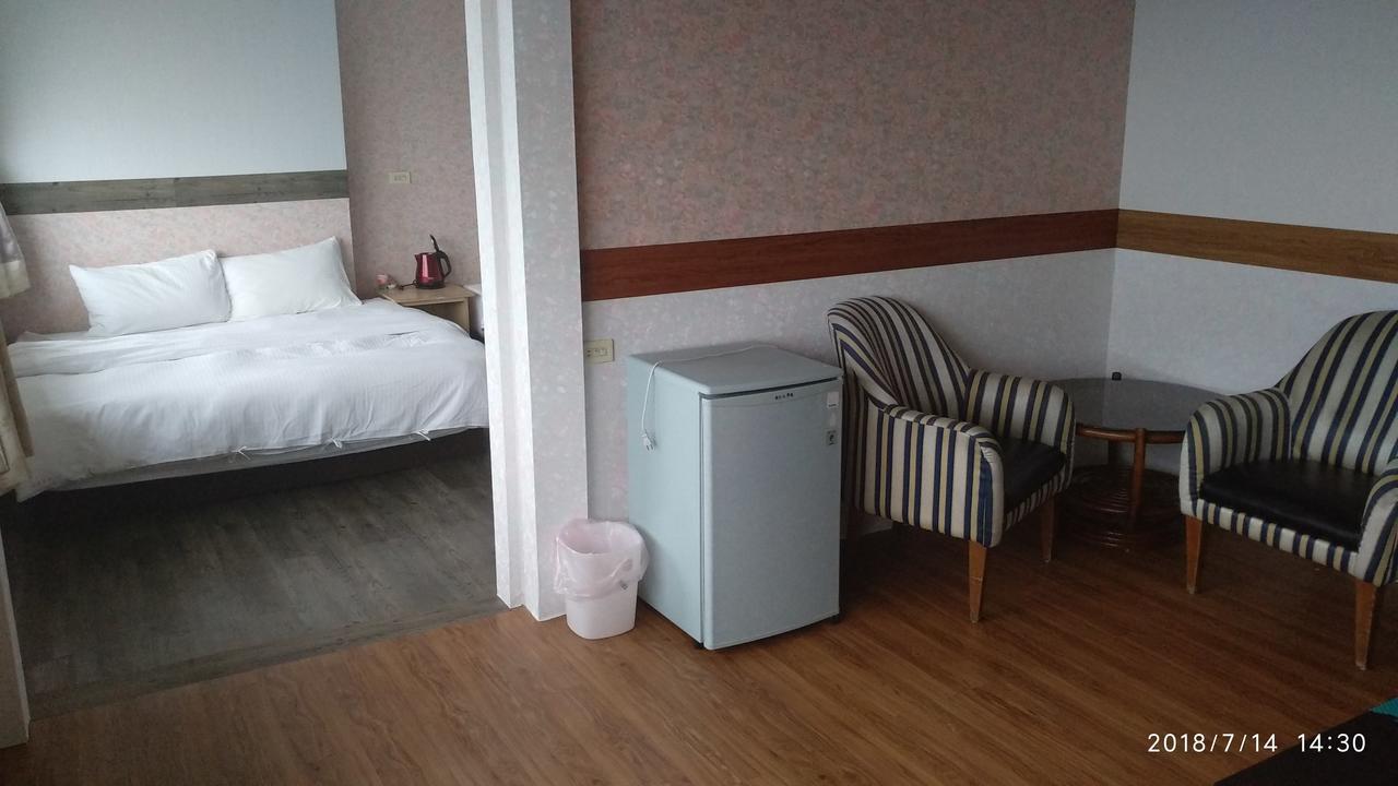 Sky Lounge B&B Zhushan Exterior foto